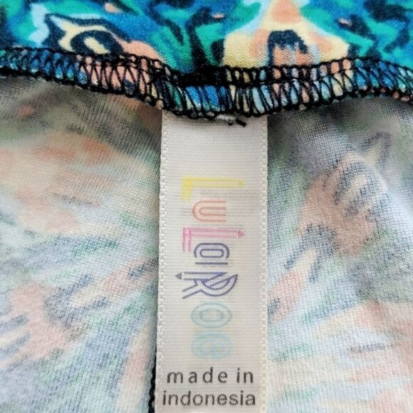 Lularoe | Multicolored Kaleidoscope Butter Soft Leggings | One Size - Picture 7 of 8